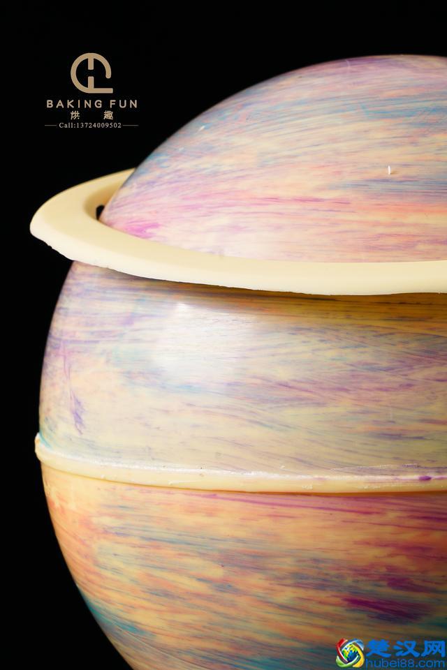 最近挺流行的一款星球网红蛋糕，大家喜欢嘛？