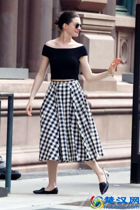 长裙配什么上衣好看？ 7种方式让你穿出女神范儿