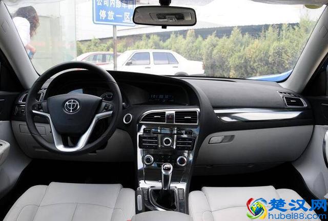 09年的荣威550和12年的中华H530，预算3万如何选