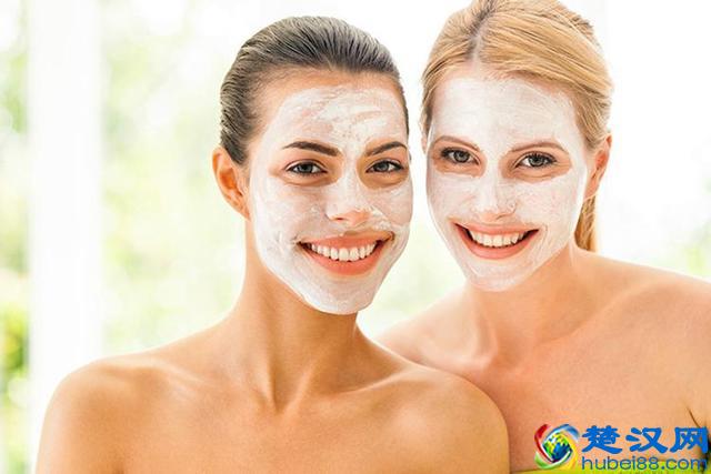 毛孔粗大至少显老10岁？教你四招快速清理毛孔的垃圾