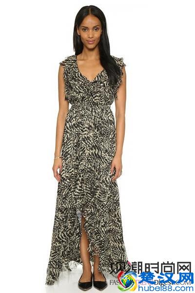 长裙配平底鞋,最帅搭配真潮流!