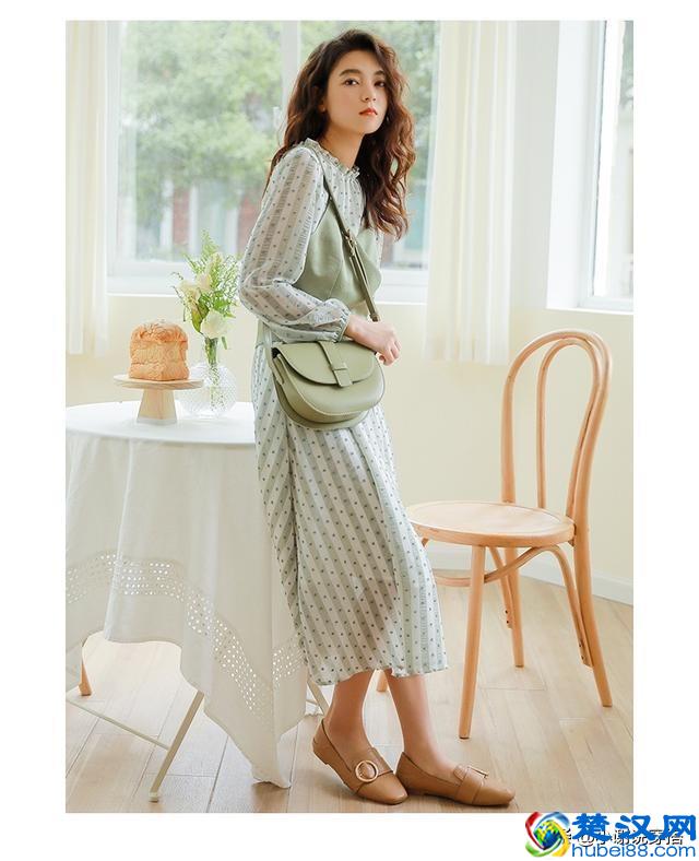长款的文艺裙子搭配什么鞋比较好看？夏季必备单品鞋子