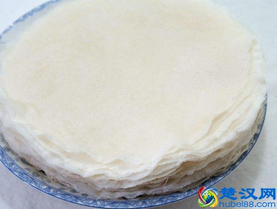 想吃春饼不用买，2分钟教你在家做，不用和面，薄软筋道真好吃