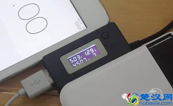 教你选快充移动电源:普通的与快充充电宝差距有多大?