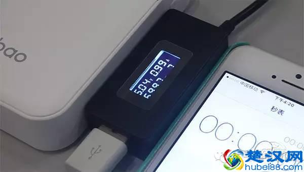 教你选快充移动电源:普通的与快充充电宝差距有多大?