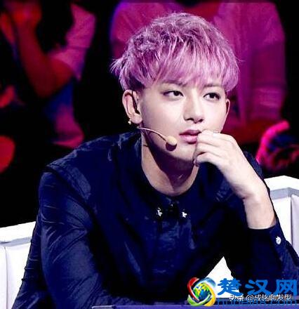 头发很硬两边又容易炸开，这种发质适合什么发型？