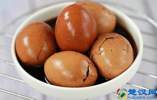 做茶叶蛋时，用什么茶叶最好？很多人搞错，难怪鸡蛋有苦味