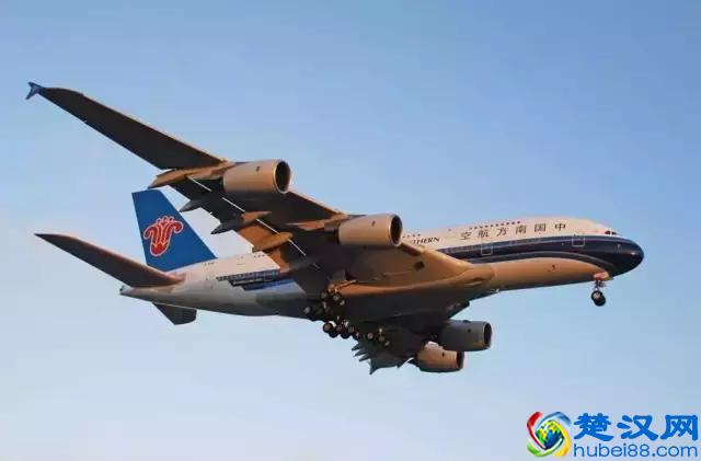 空客A380飞一次能赚多少钱？