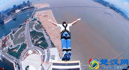 12款安耐晒防晒霜你选对了吗？这里有一份详细的安耐晒选购指南