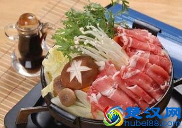 因国6推行路虎 揽胜极光 2018款 新尚版现包牌27万多值得入手吗？