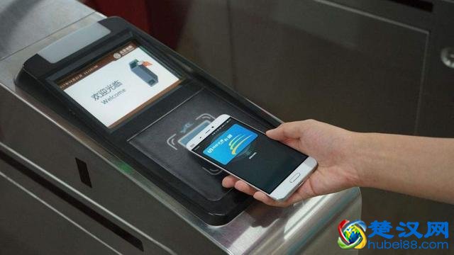 以下几个原因告诉你，为什么要买NFC功能的手机