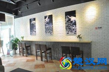 饮品店创业开店，自营好还是加盟合作？