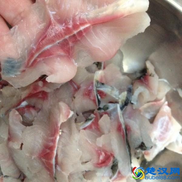 重庆大厨做火锅鱼12年；辣而不燥，鱼肉鲜而不腥，肥美爽口