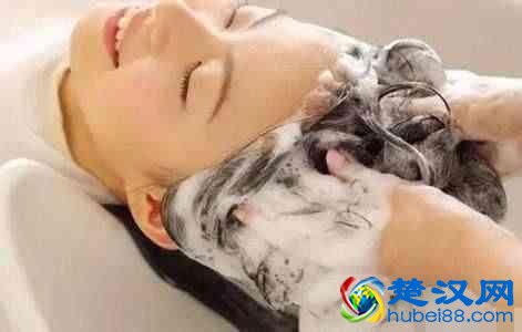 月子里可不可以洗头发？听听专家怎么说