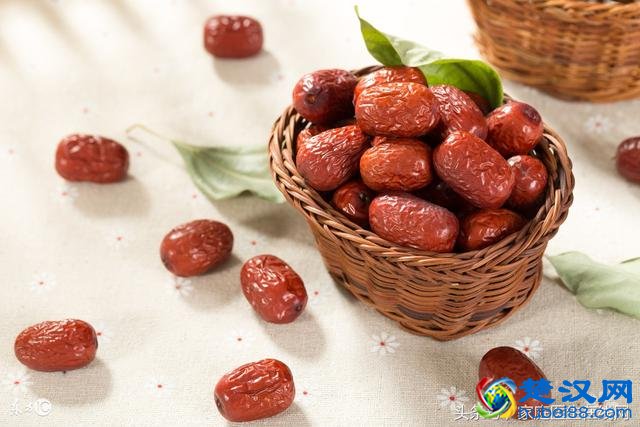 一日三枣容颜不老，经常吃红枣还有这10个好处！