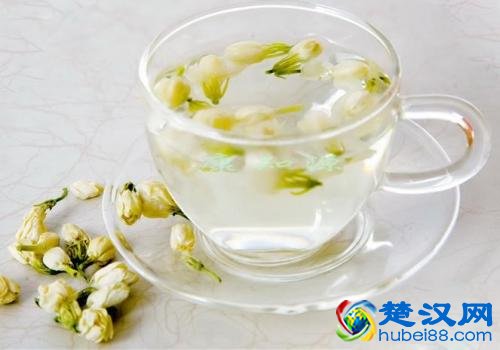 女性尿道炎吃什么好，女性尿道炎不能吃什么食物