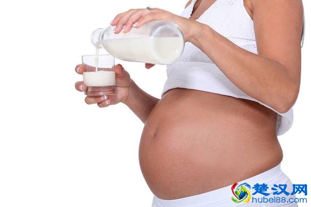 孕期到底有没有必要喝孕妇奶粉？看完不用再纠结