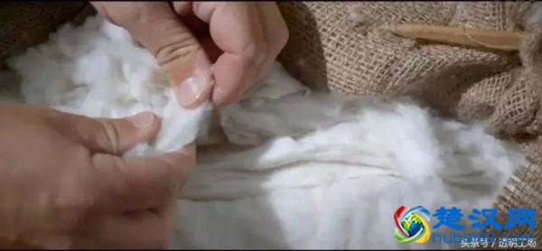 Burberry（巴宝莉）围巾，我们制作的是一种享受