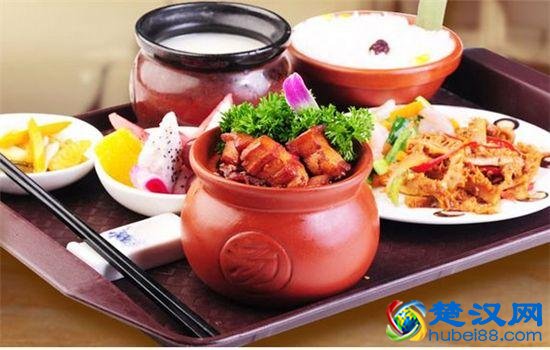 瓦罐香沸快餐加盟投资需要多少钱？