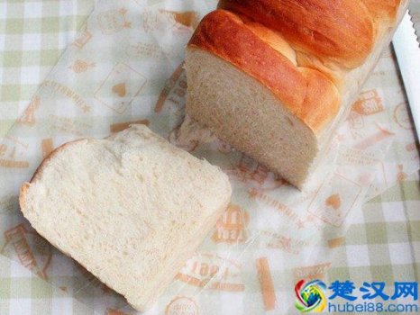  土司面包做法（教你做法步骤自己在家做美食）