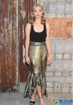  胸大的女孩穿什么好看（学会这几招美的不艳俗）