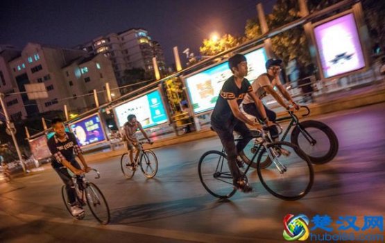 死飞是什么?死飞自行车安全么,其实特别危险