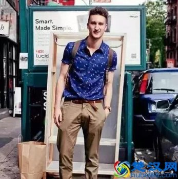  短袖衬衫什么颜色好看（不同颜色短袖的搭配技巧）