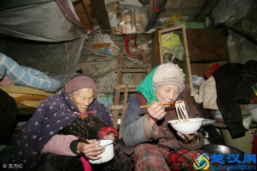  三级贫困申请证明怎么写？