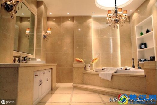  厕所门对着卧室好吗？看看风水大师怎么说？