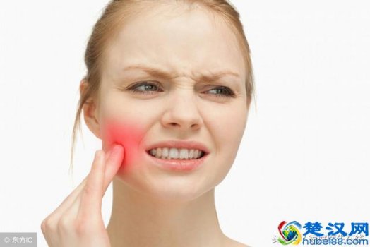 上火引起牙疼怎么办？四种食物快速降火，止痛