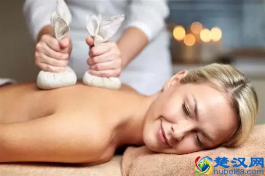  美容院准备什么给顾客吃的有哪些(美容院接待顾客时的十大忌讳)