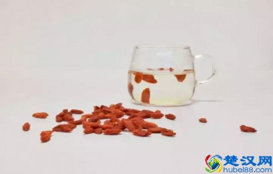  什么人吃枸杞好（枸杞有什么营养价值）