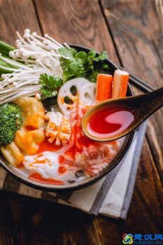  什么地方有好吃的麻辣烫（哪里的麻辣烫最好吃）