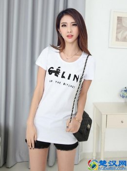  三十度左右穿什么衣服（女生30度左右天气穿什么好）