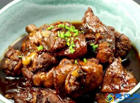  啤酒鸭怎么做好吃（自己在家怎么做出美味的啤酒鸭）