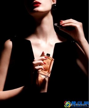  香水怎么用香味持久妇（女士香水喷在什么部位香味持久）