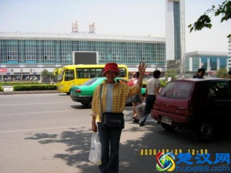  洛阳纸贵的典故说明了什么（洛阳纸贵的典故与哪个人物有关）