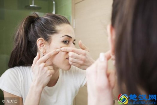  痤疮怎样治疗（关于痤疮的权威书籍、严重痤疮偏方）