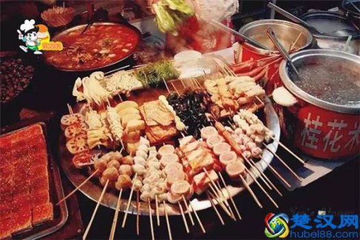  开麻辣烫需要学什么证件（开一家麻辣烫店需要准备什么）