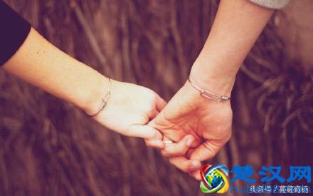 爱情的定义是什么?在你眼里什么才是真正的爱情