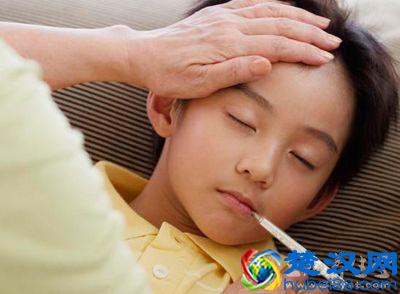  发烧吃什么药（解决感冒发烧最好方法）