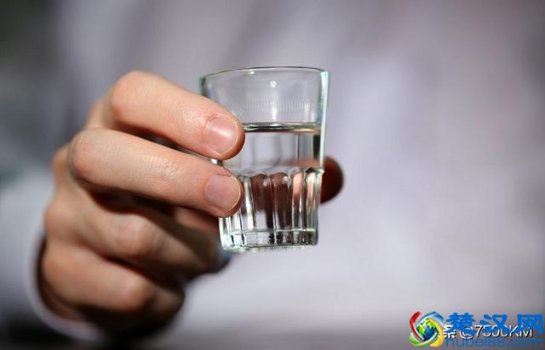  96度伏特加什么味道(“伏特加”火遍全球，白酒却只能普及中国)