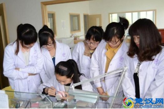  女生现在读什么专业好就业，适合女生的专业排名榜（选这些准没错）