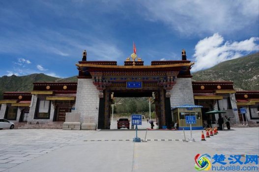  瞻仰膜拜什么意思？去了西藏你就体会