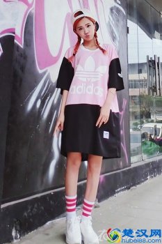  衣服原宿风什么意思（原宿风服装怎么搭配）