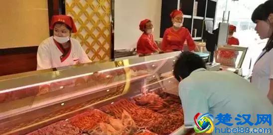  开个熟食店卖什么销售最好（熟食店怎么让店铺客流量爆满）