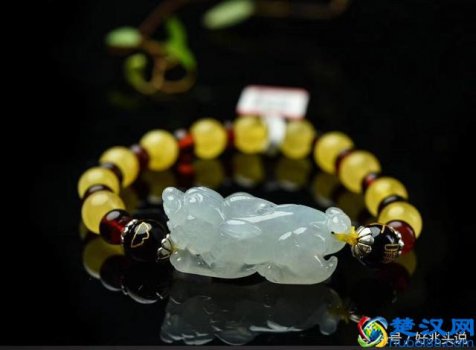  一对貔貅怎么佩戴手链（带貔貅的讲究和忌讳）