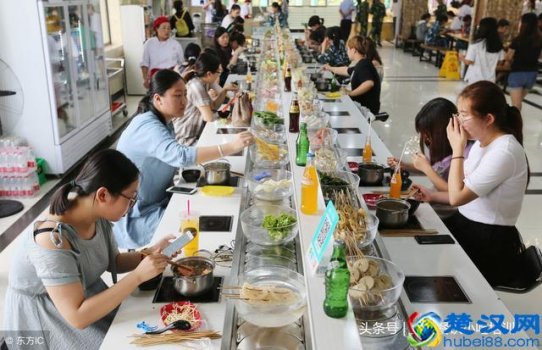 旋转小火锅都有什么菜品(去吃旋转火锅5种食物千万不要吃)