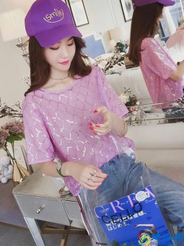  紫色衣服是什么牌子（穿紫色衣服的寓意）