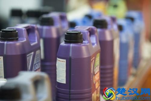  全合成润滑油是什么油（全合成润滑油和全合成机油的区别）